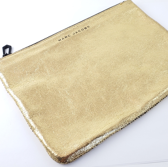 Marc Jacobs Handbags - Marc Jacobs Clutch Gold Metallic Leather